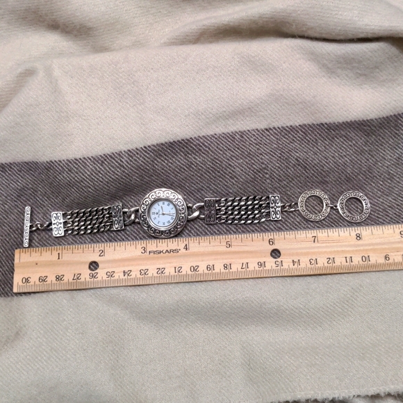 Premier Designs Women's Silver Chain Toggle Closure Watch - Picture 7 of 9